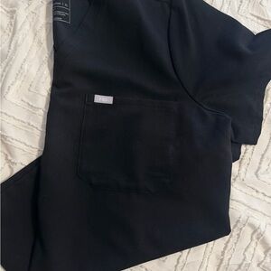 Figs women’s Catarina scrub tops- XL Black Gently used.